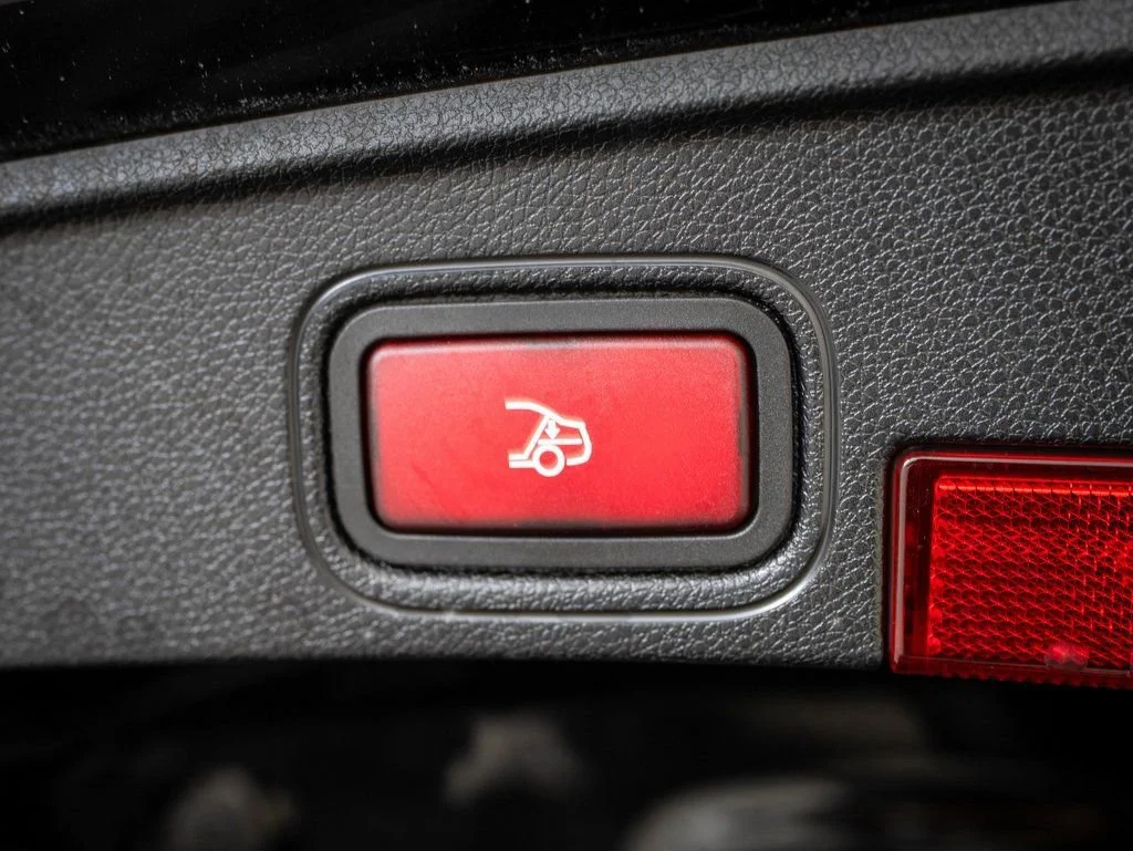 Used 2023 Black Mercedes-Benz C 300 image 21