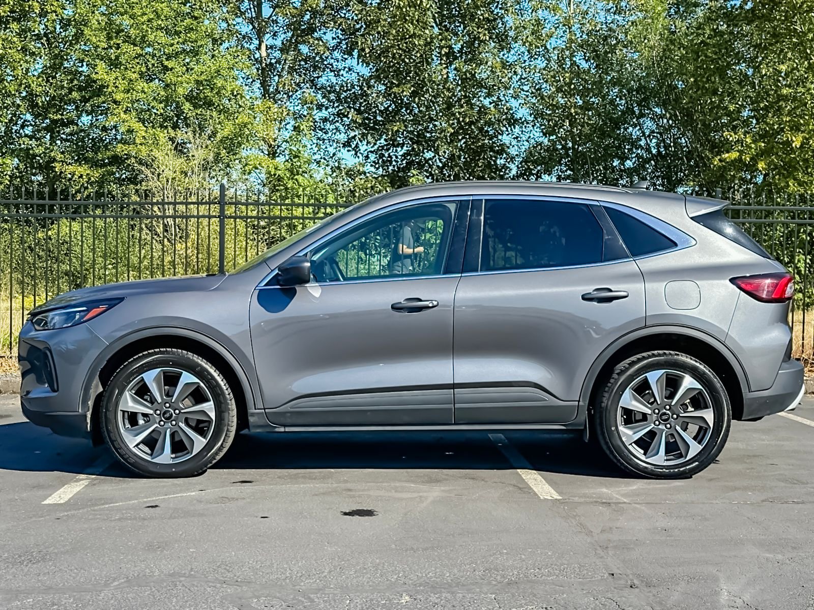 Used 2024 Gray Ford Platinum image 6