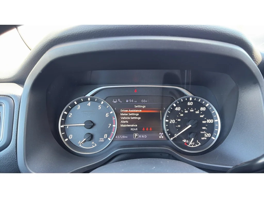 2023 Nissan Titan SV - Photo 15