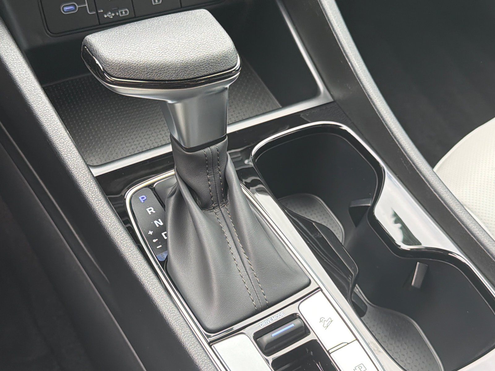 New 2026 Phantom Black Hyundai SEL image 26
