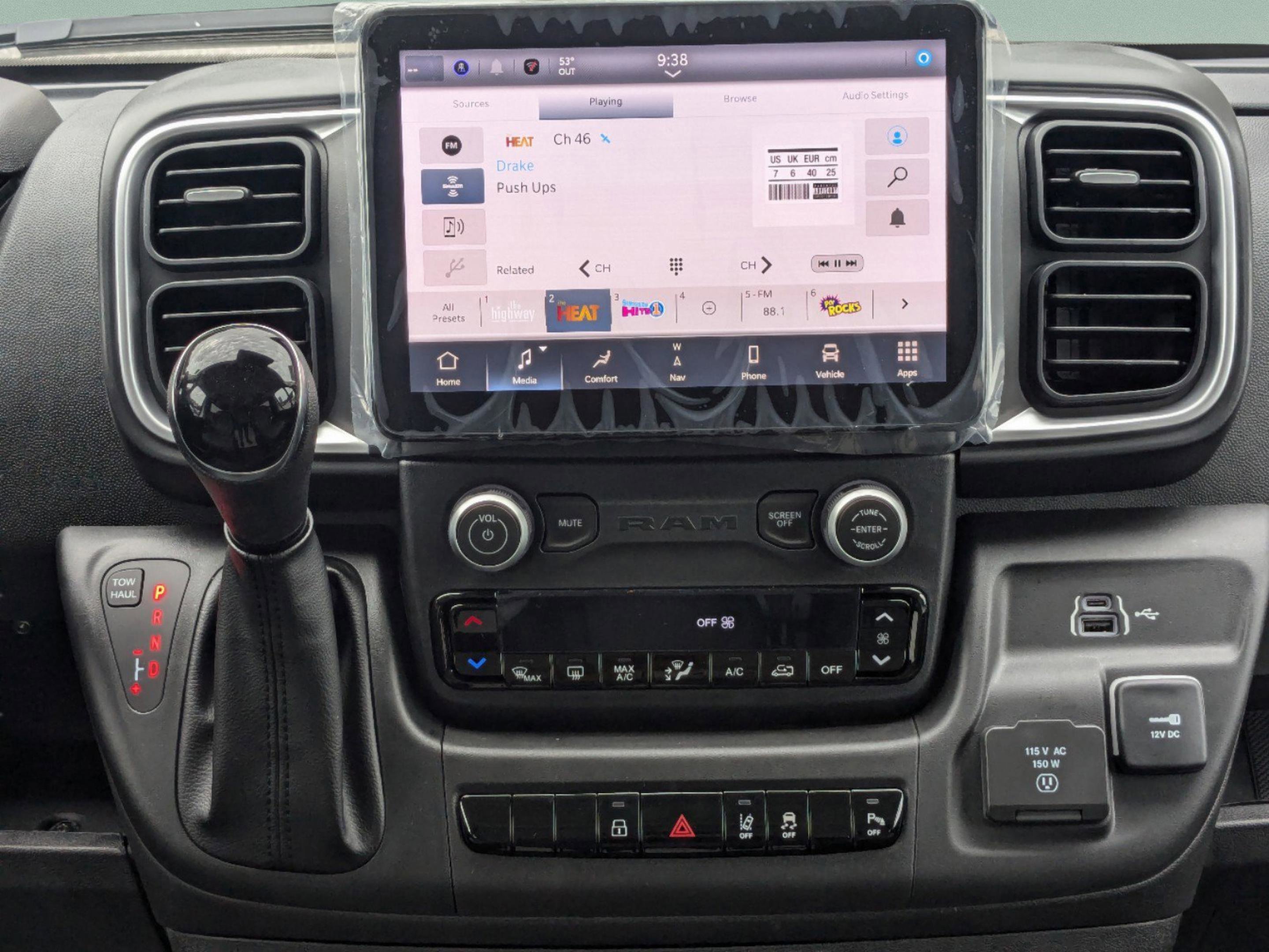 2025 RAM ProMaster Window Van Base - Photo 14