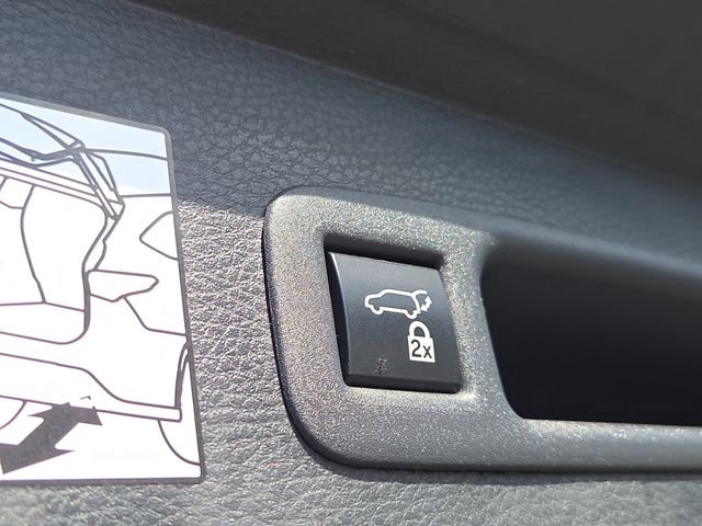 Used 2022 Gray Toyota Platinum image 18