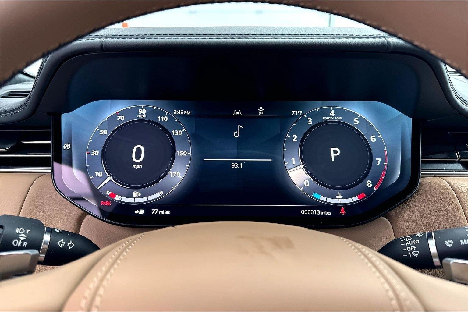New 2026  Land Rover SE image 17