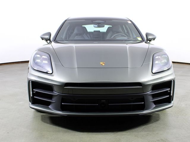 New 2026 Aventurine Green Metallic Porsche 4 image 10