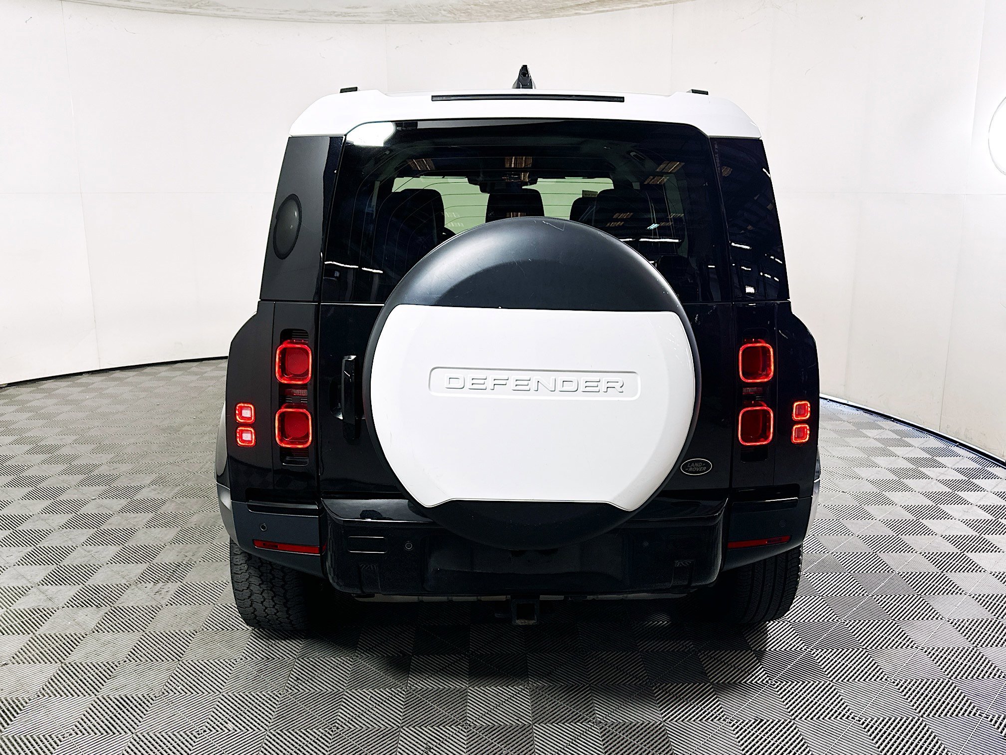 2021 Land Rover thumbnail 6