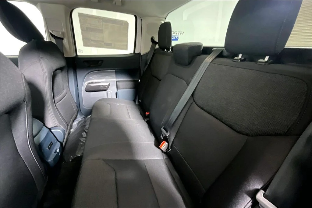New 2026 Oxford White Ford XL image 10