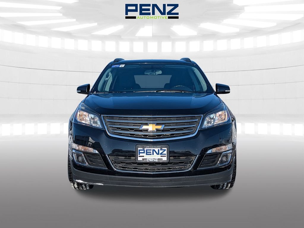 Used 2016 Chevrolet Traverse 1LT with VIN 1GNKRGKD7GJ226751 for sale in Rochester, Minnesota