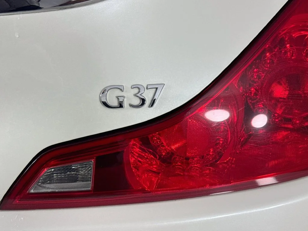 Used 2008 Ivory Pearl INFINITI Journey image 33