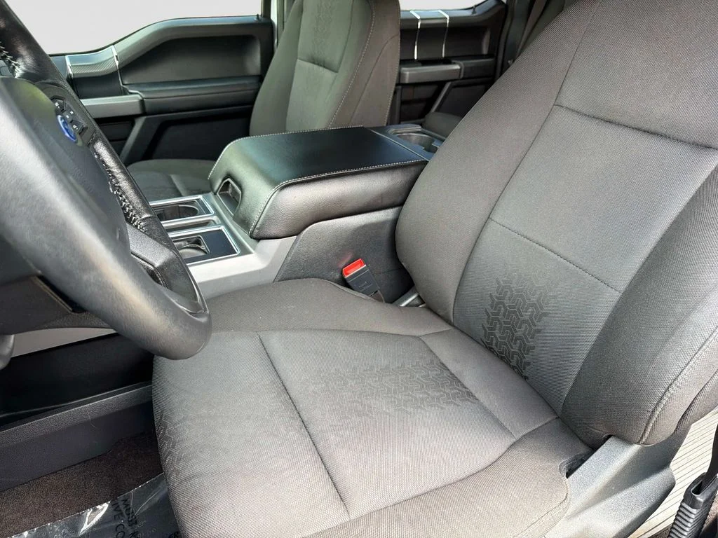 Used 2020 White Ford XLT image 21