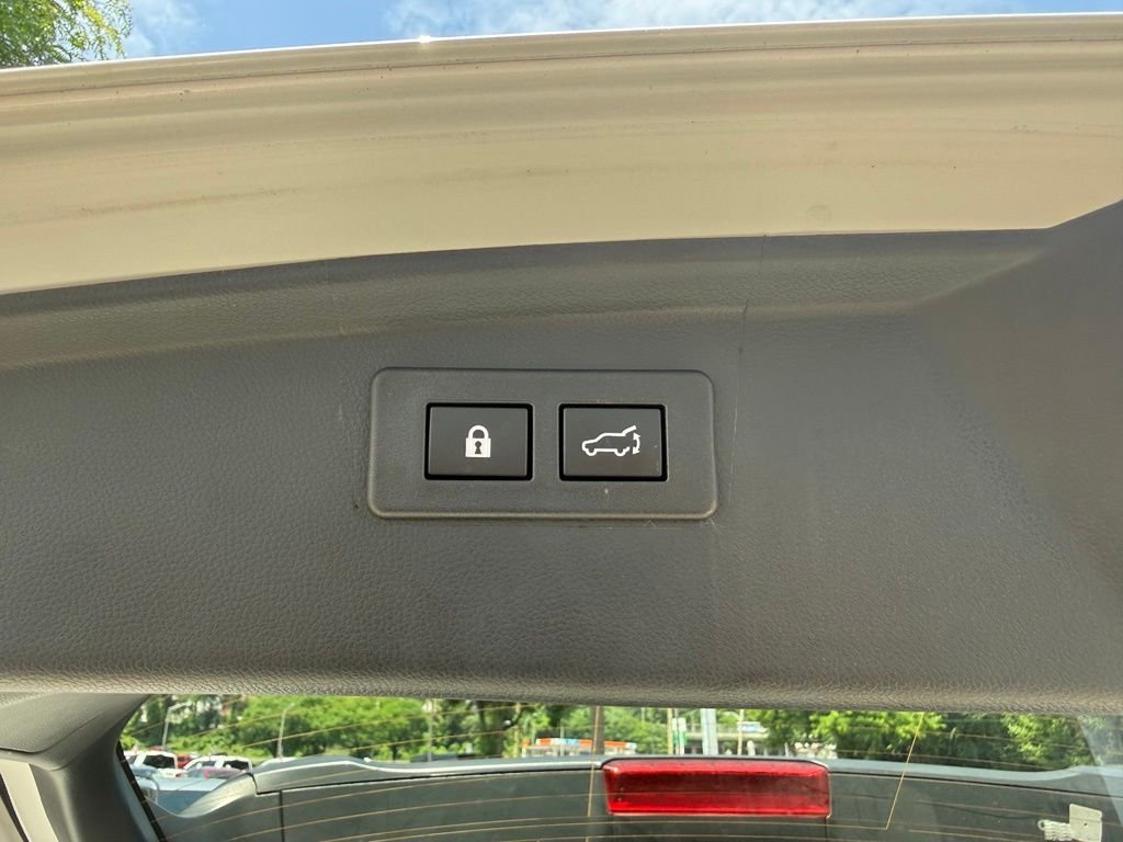 Used 2024 White Subaru Onyx Edition XT image 28
