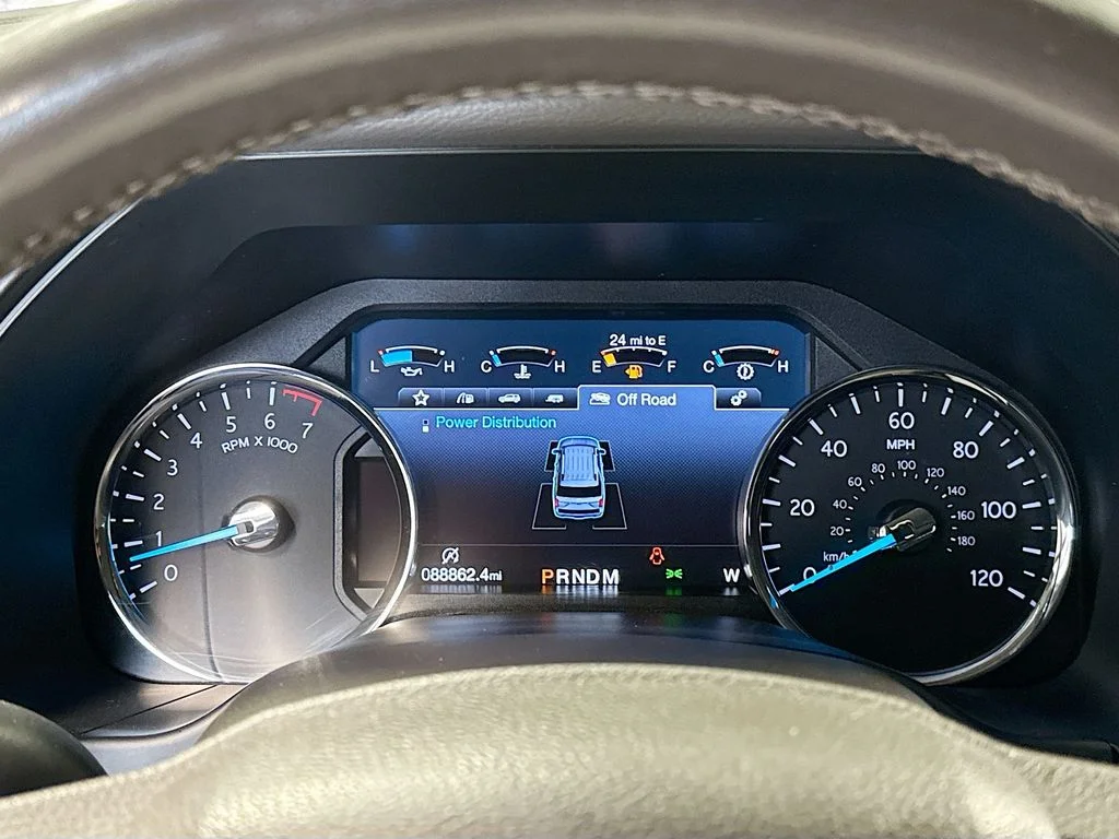Used 2019 Gray Ford Limited image 13
