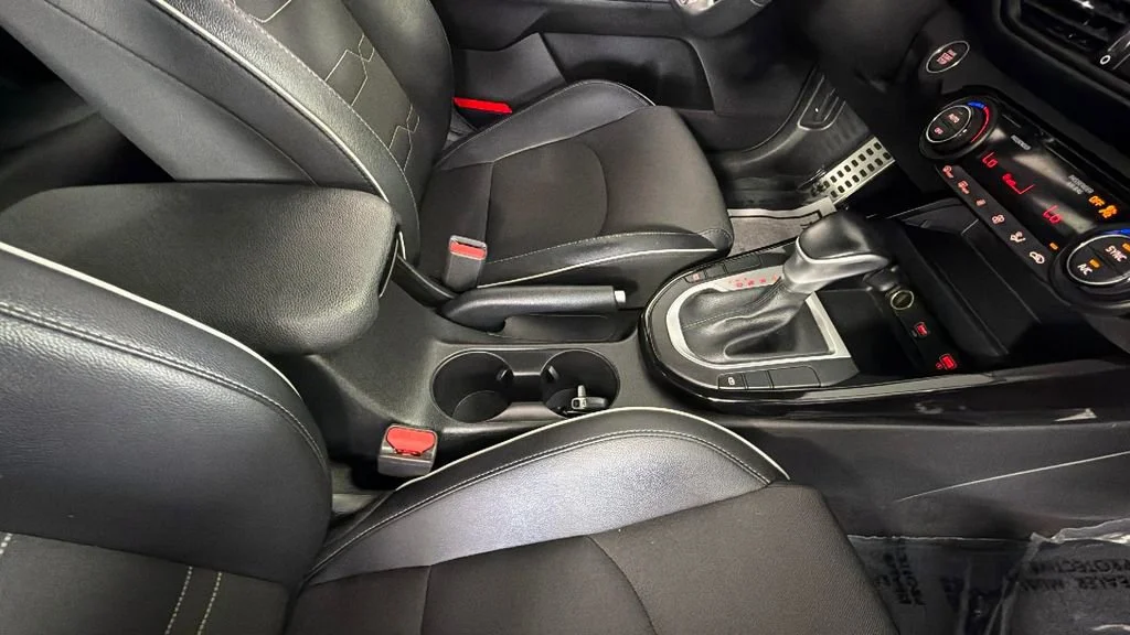 Used 2023 Orange Kia GT-Line image 36