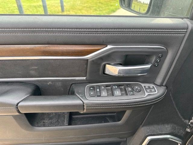 Used 2024 Granite Crystal Metallic Clearcoat Ram Laramie image 14