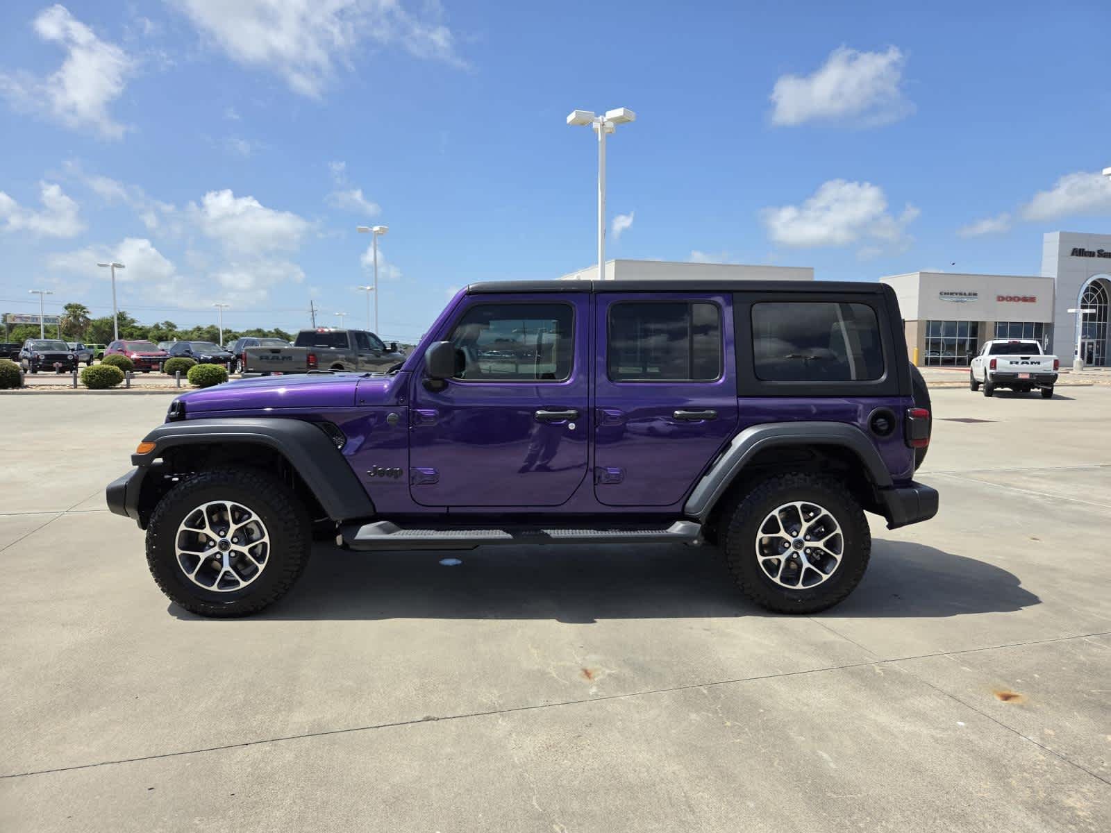 New 2026 Reign Exterior Paint Jeep Sport S image 2