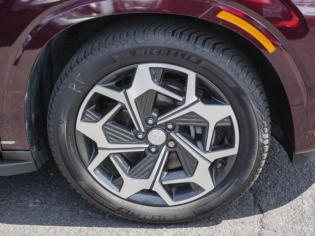 Used 2022 Red Hyundai Calligraphy image 9