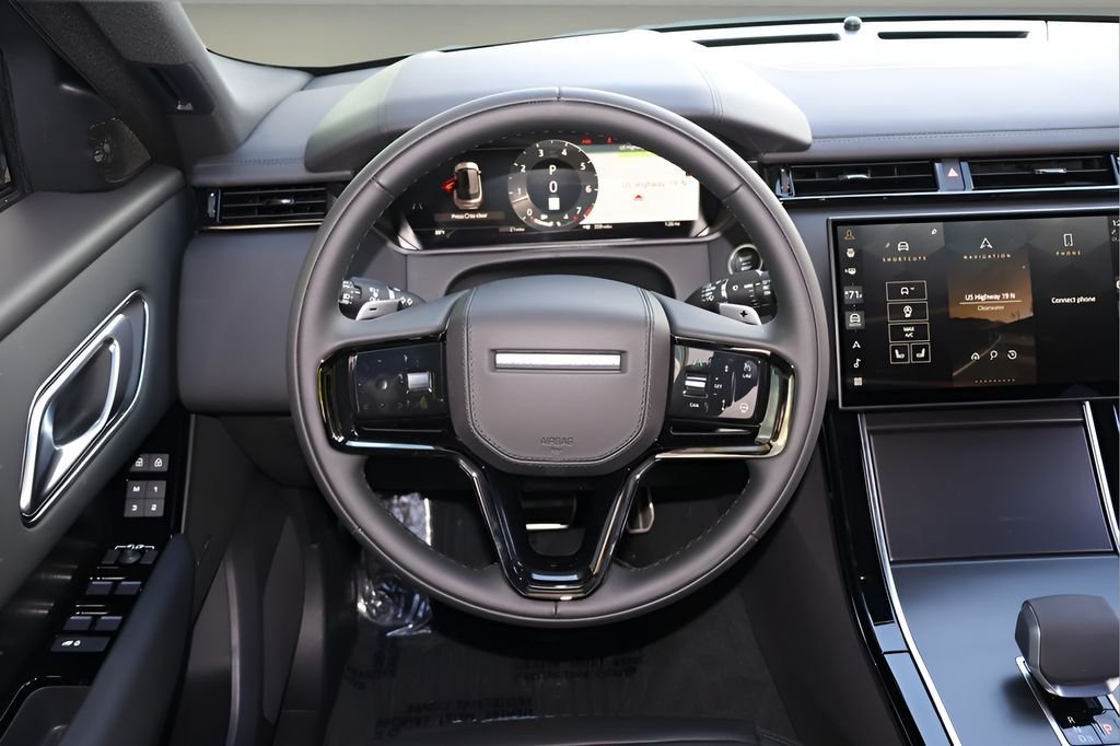 New 2026 Fuji White Land Rover Dynamic SE image 16