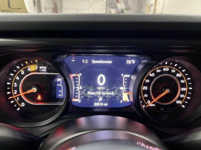 2025 Jeep Wrangler 4-Door Sahara - Photo 12