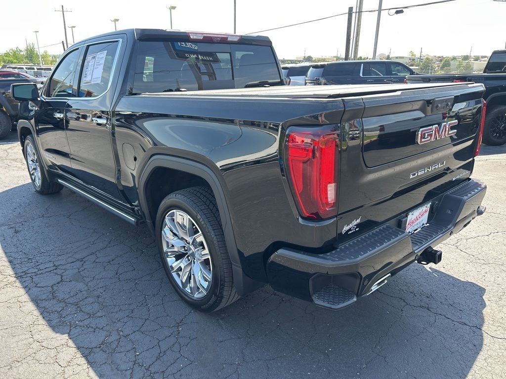 Used 2024 Onyx Black GMC Denali image 7