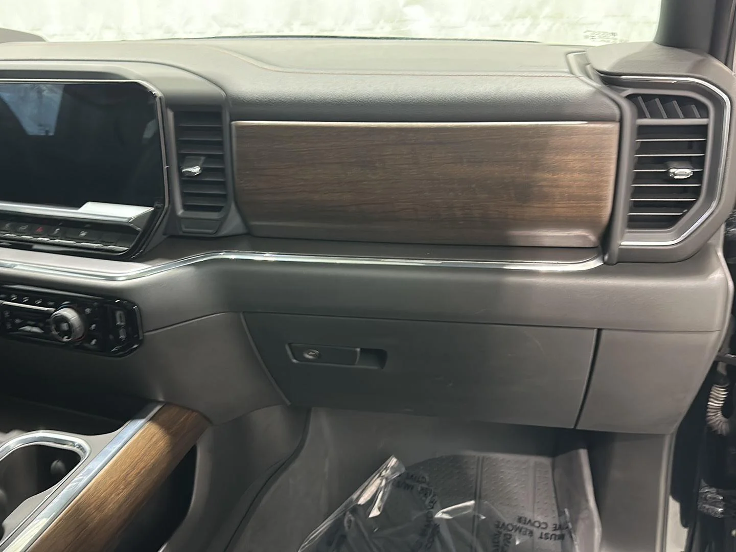 Used 2023 Black Chevrolet High Country image 28