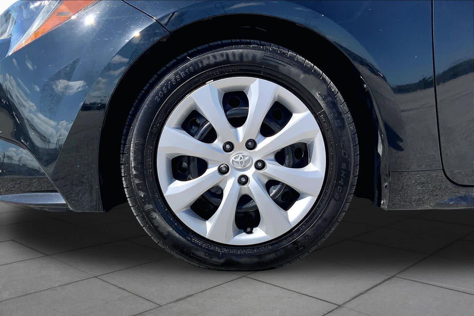 Used 2024 Midnight Black Metallic Toyota LE image 11