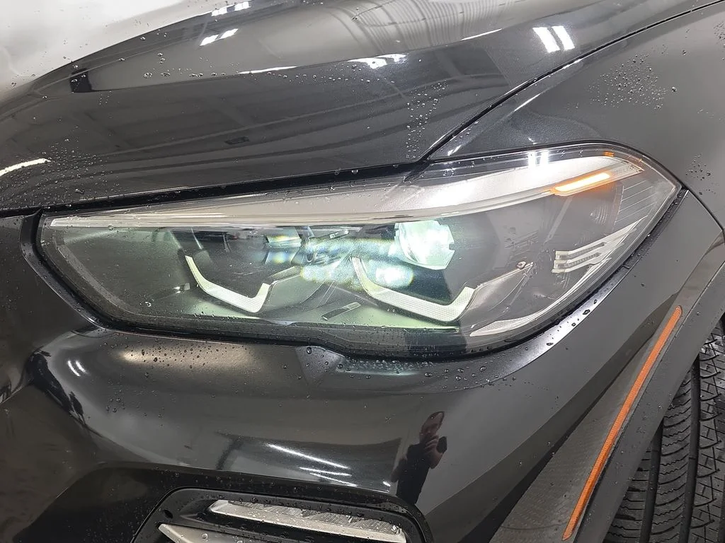 Used 2019 Black Sapphire Metallic BMW xDrive40i image 26