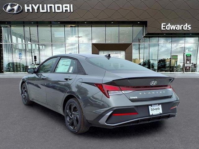 New 2026 Gray Hyundai SEL Sport image 4