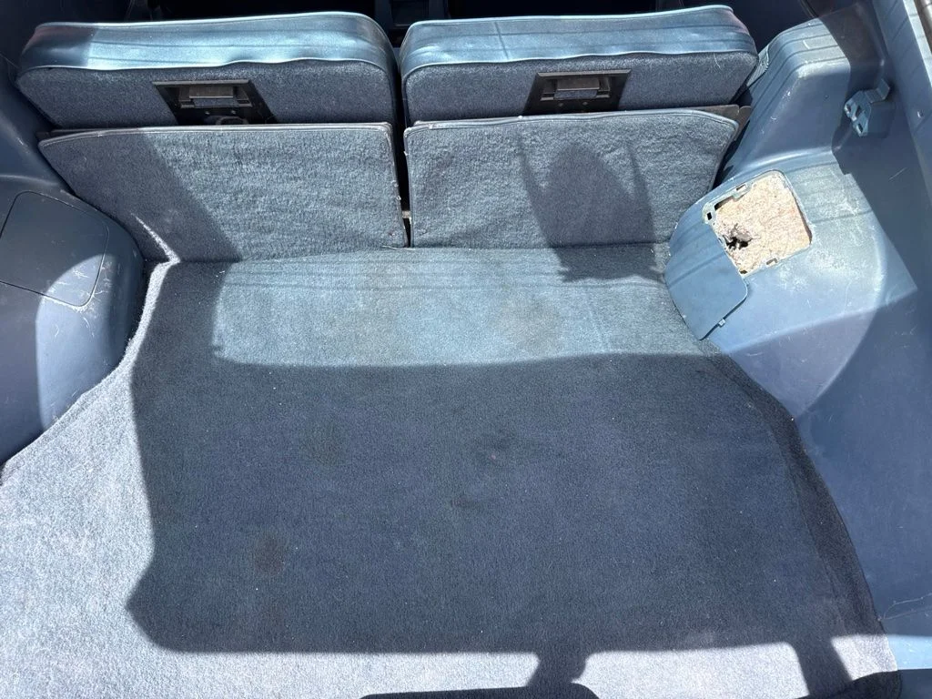 Used 1989 White Ford LX image 10