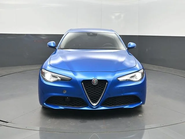 Used 2020 Blue Alfa Romeo Base image 34