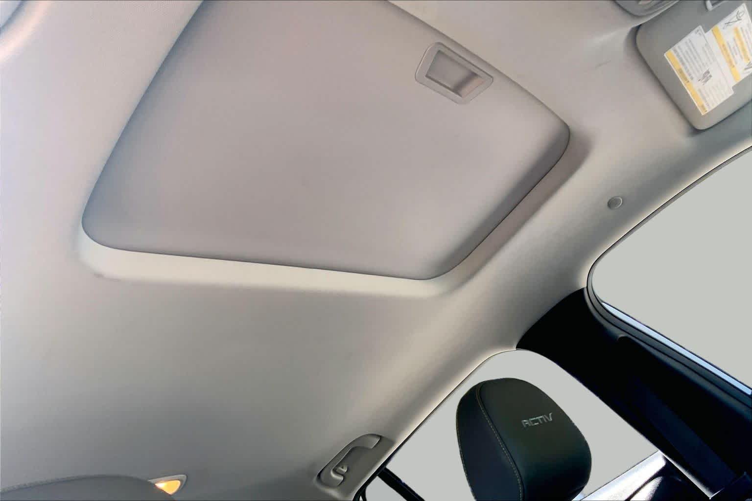 Used 2024 Summit White Chevrolet ACTIV image 14