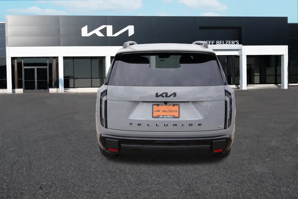 New 2027 Wolf Gray Kia X-Line EX image 4