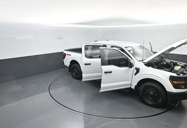 Certified Used 2025 White Ford XL image 39