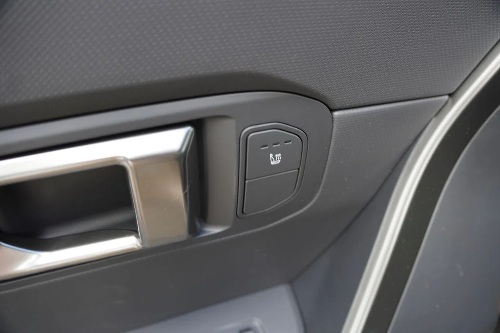 New 2027 Terrain Brown / Black Roof Kia X-Line S image 14