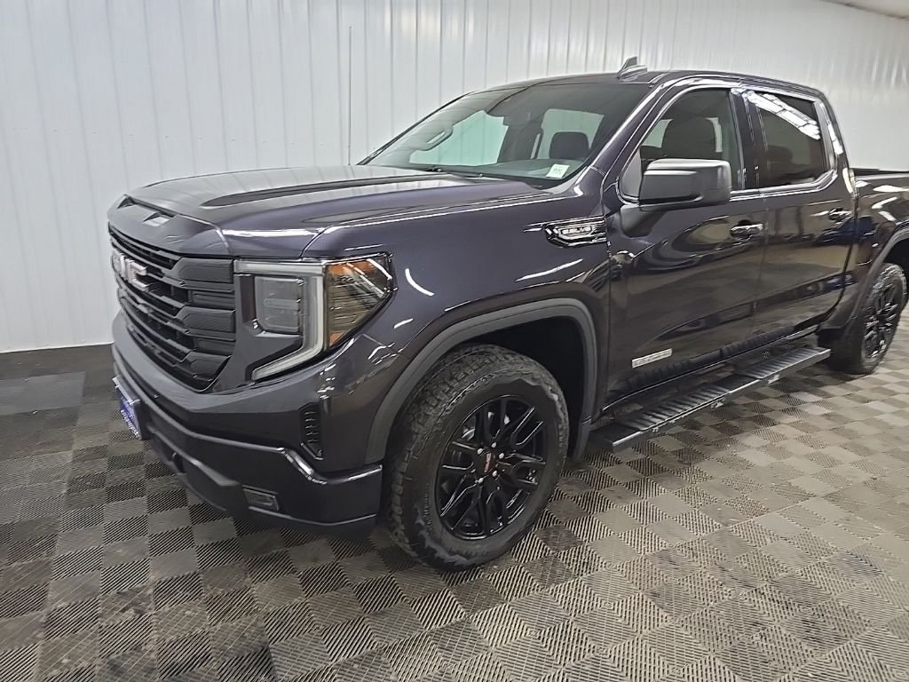 Used 2022 Silver GMC Elevation image 8