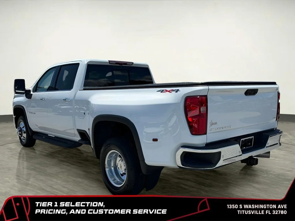 Used 2025 Summit White Chevrolet LTZ DRW image 3