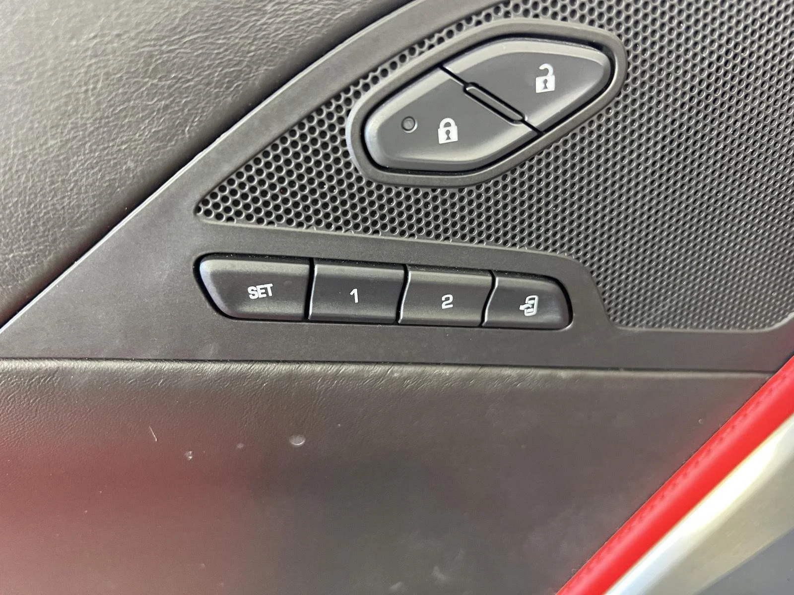 Used 2014 ARCTIC WHITE Chevrolet Z51 3LT image 7