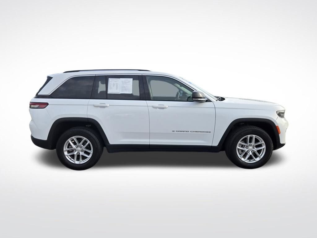 Used 2023 White Jeep Limited image 2