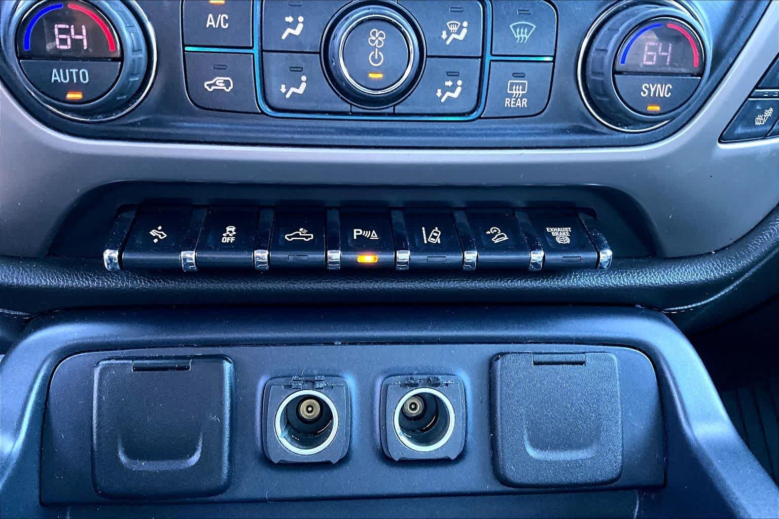 Used 2019 Red Quartz Tintcoat GMC Denali image 28