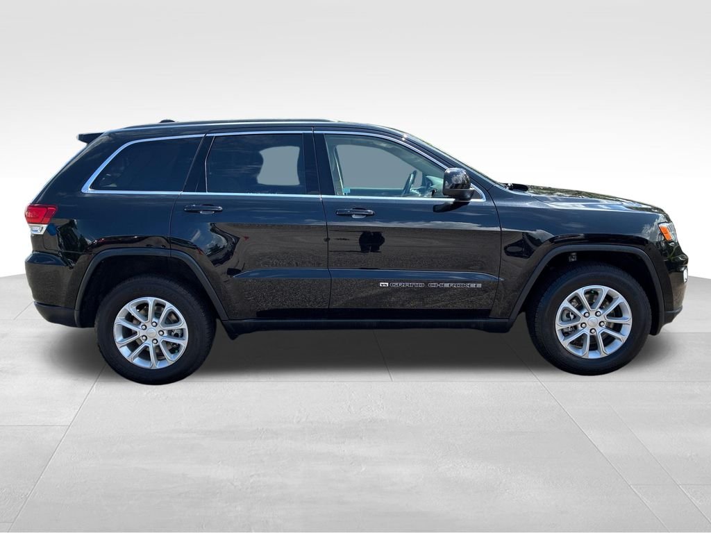 Used 2022 Black Jeep Laredo E image 7