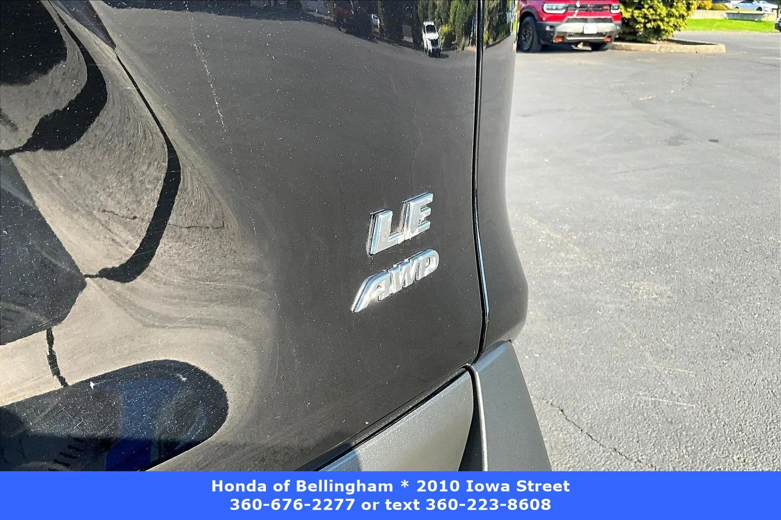 Used 2025 Midnight Black Metallic Toyota LE image 22