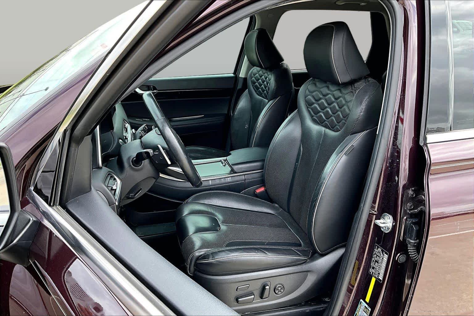 Used 2021 Sierra Burgundy Hyundai Limited image 13