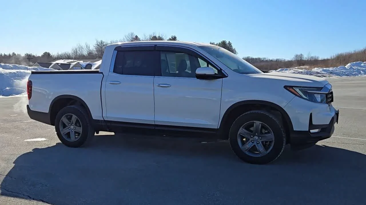 Used 2023 Platinum White Pearl Honda RTL-E image 3