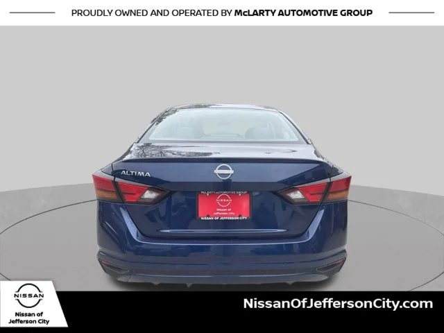 Used 2023 Blue Nissan 2.5 S image 6