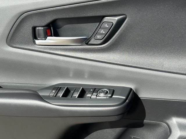 Certified Used 2024  Toyota Limited image 23