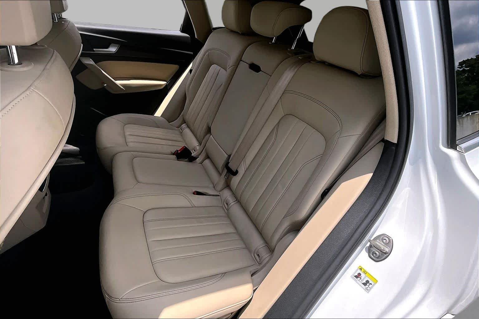 Used 2022 Glacier White Metallic Audi Premium image 21