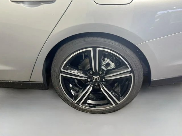 New 2026 Solar Silver Metallic Honda SE image 22