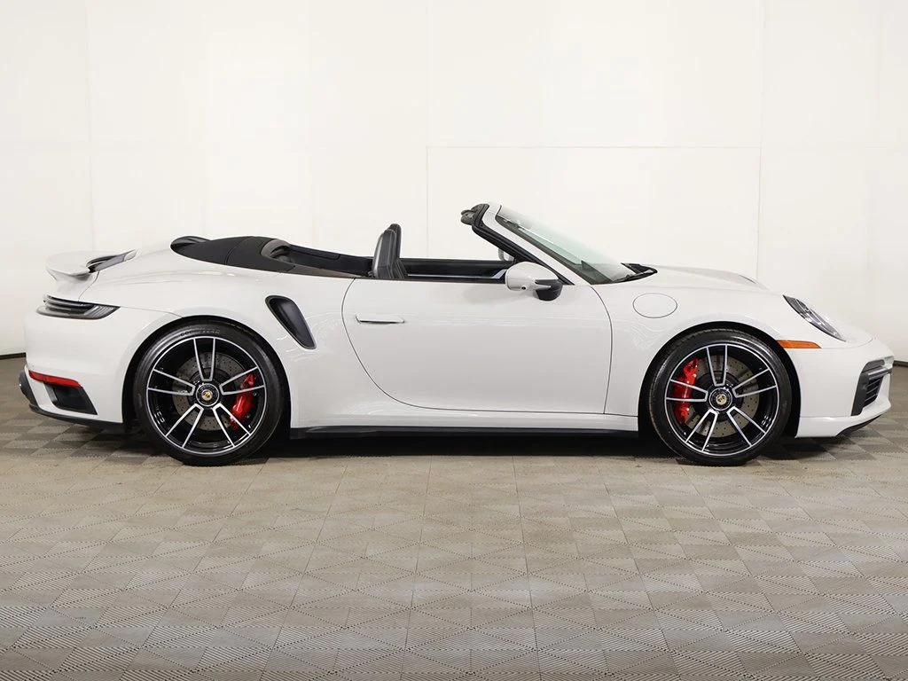 Used 2023 Chalk Porsche Turbo image 20