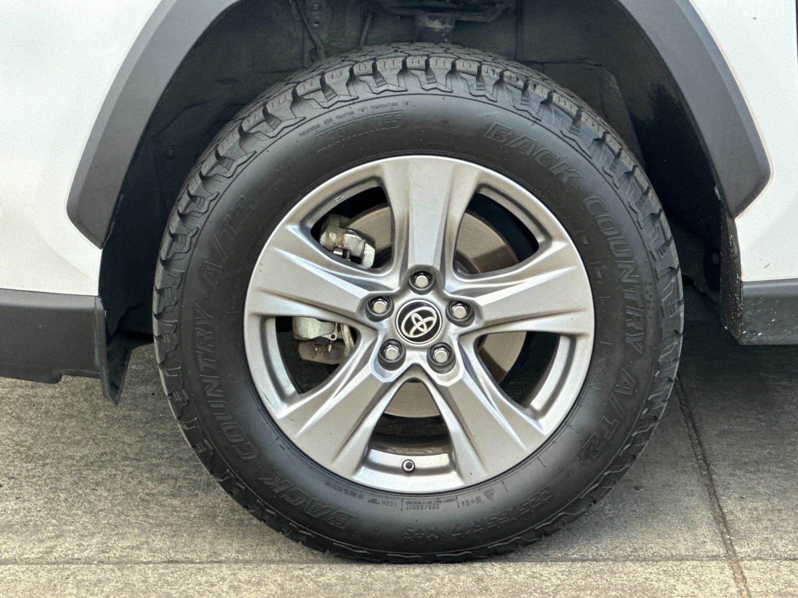 Used 2023 Ice Toyota LE image 23