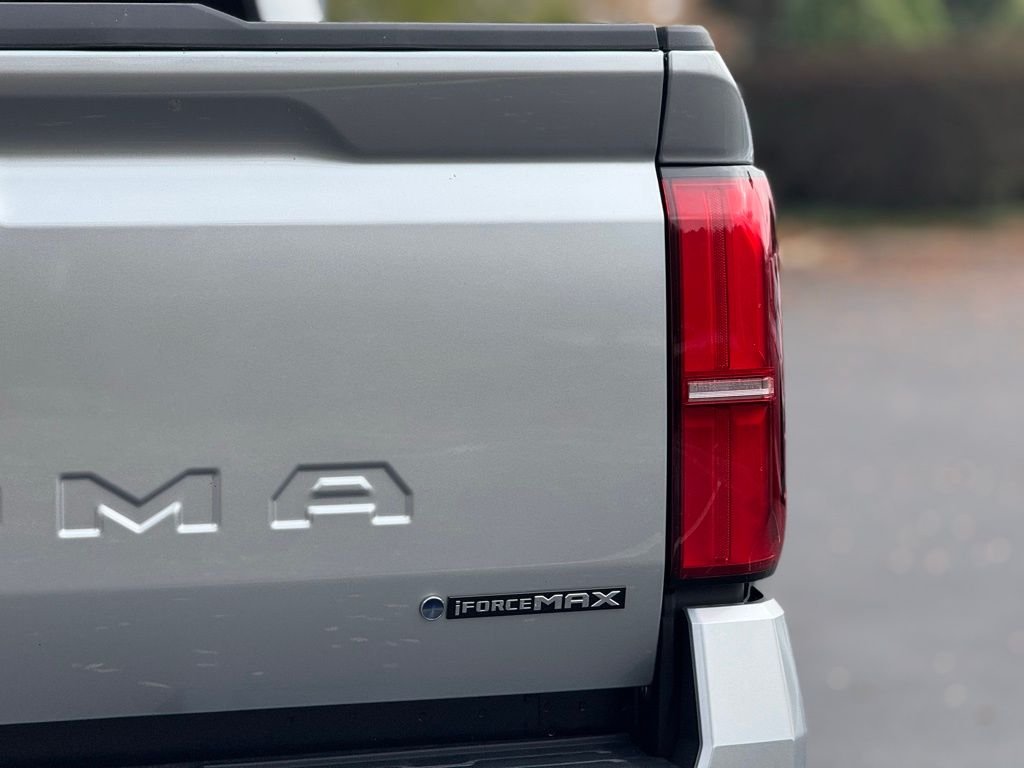 2025 Toyota Tacoma TRD Off Road - Photo 10