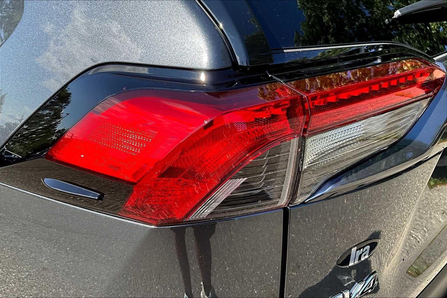 Used 2025 Magnetic Gray Metallic Toyota Hybrid XLE image 14