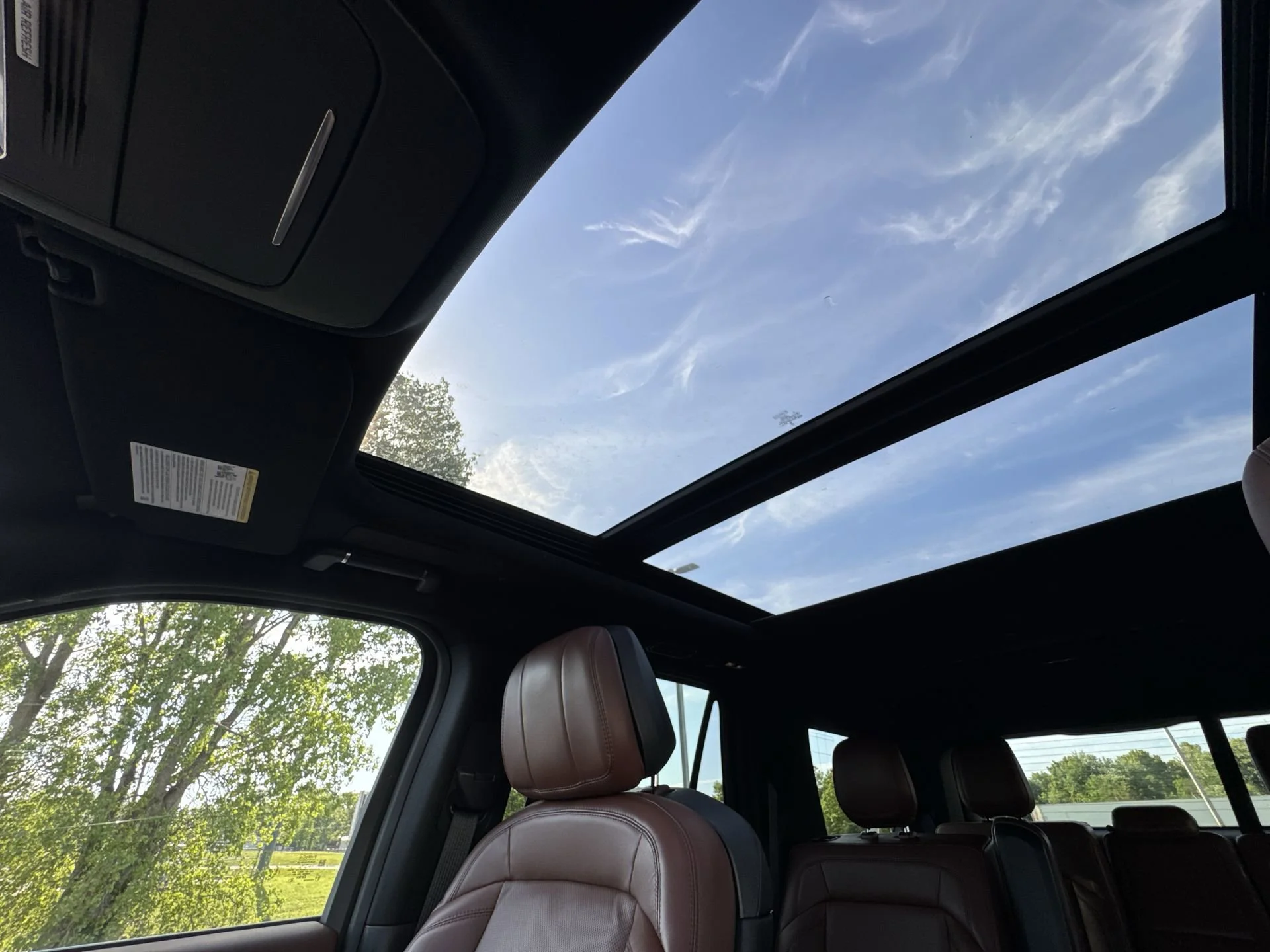 Used 2025 Infinite Black Metallic Clearcoat Lincoln Reserve image 21